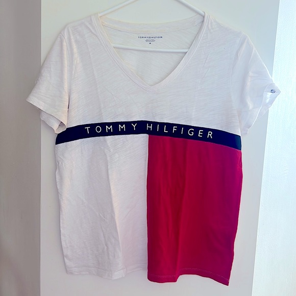 TOMMY HILFIGER SHIRT 🔥 - Picture 1 of 2